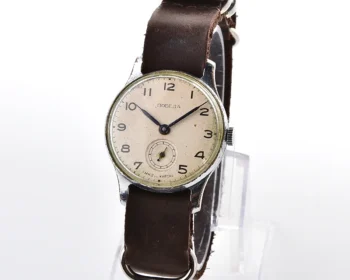 Vintage Soviet mechanical Pobeda wristwatch, from the 3rd quarter of 1955