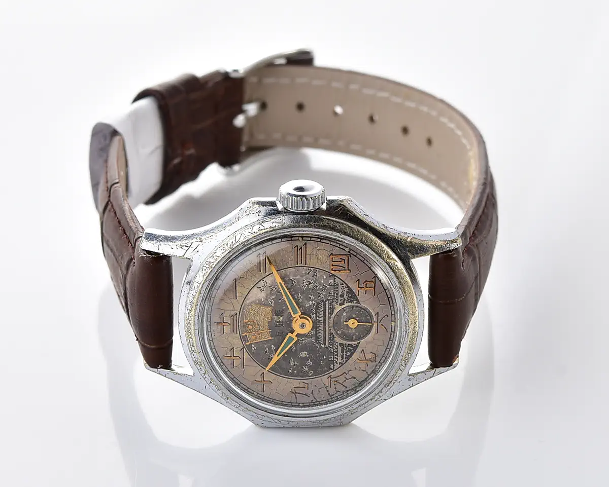 Rare! Vintage Vostok mechanical watch dedicated to Soviet-Chinese friendship, from the 3rd quarter of 1959!