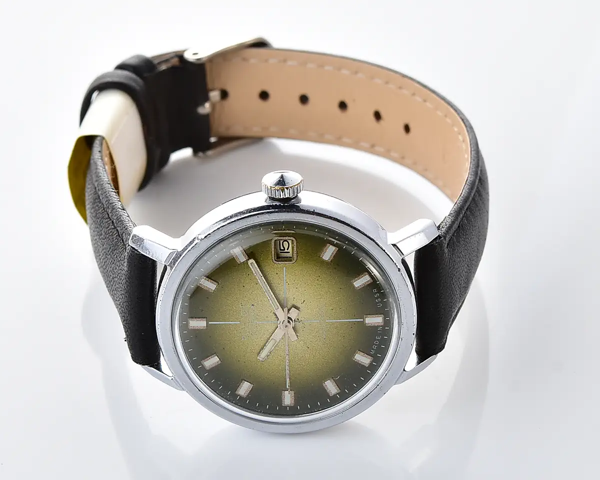 Soviet Poljot mechanical wristwatch with automatic self-winding movement
