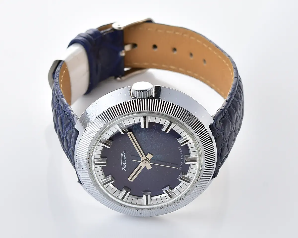 Vintage Soviet Raketa mechanical wristwatch