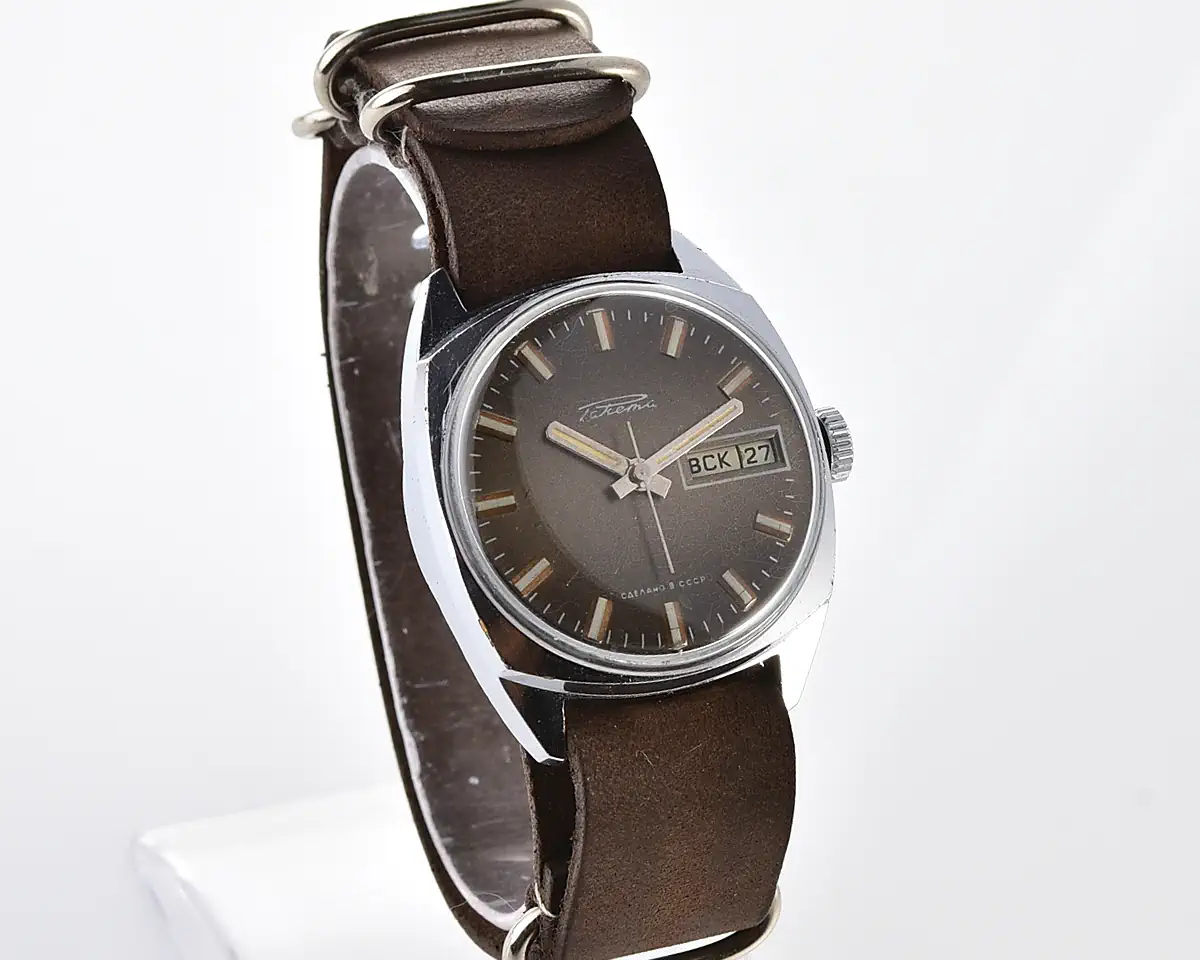 Vintage Soviet Raketa Day-Date - Brown Gradient Dial, Russian Day, Cal. 2628.H - Image 3