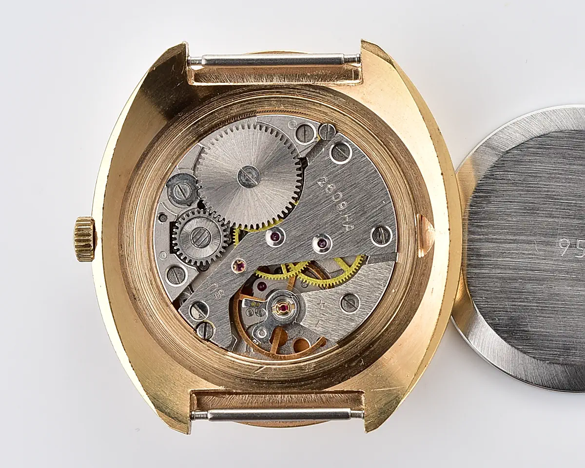 TIME CAPSULE: Soviet vintage gold-plated mechanical watch Raketa “big zero”, New Old Stock (NOS)!