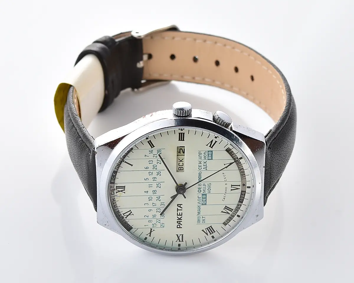 Soviet Raketa perpetual calendar mechanical watch - Image 5