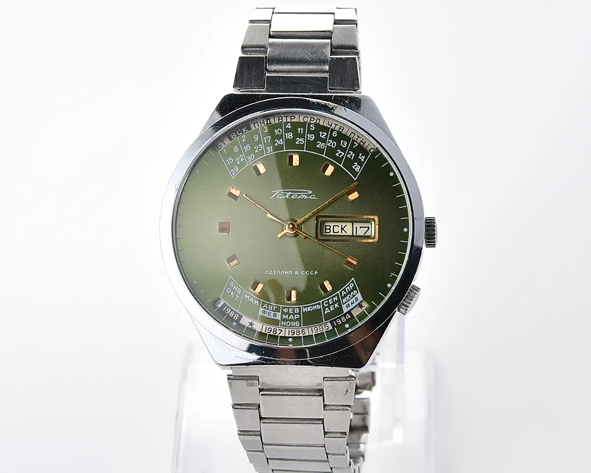 Soviet Raketa perpetual calendar mechanical watch - Image 2