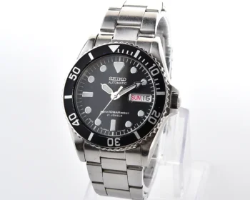Vintage Seiko SKX023 Diver-Style Automatic – Black Dial Day-Date from August 2003