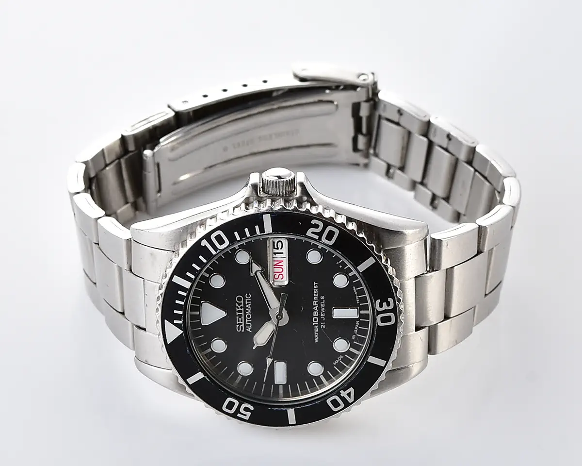 Vintage Seiko SKX023 Diver-Style Automatic – Black Dial Day-Date from August 2003