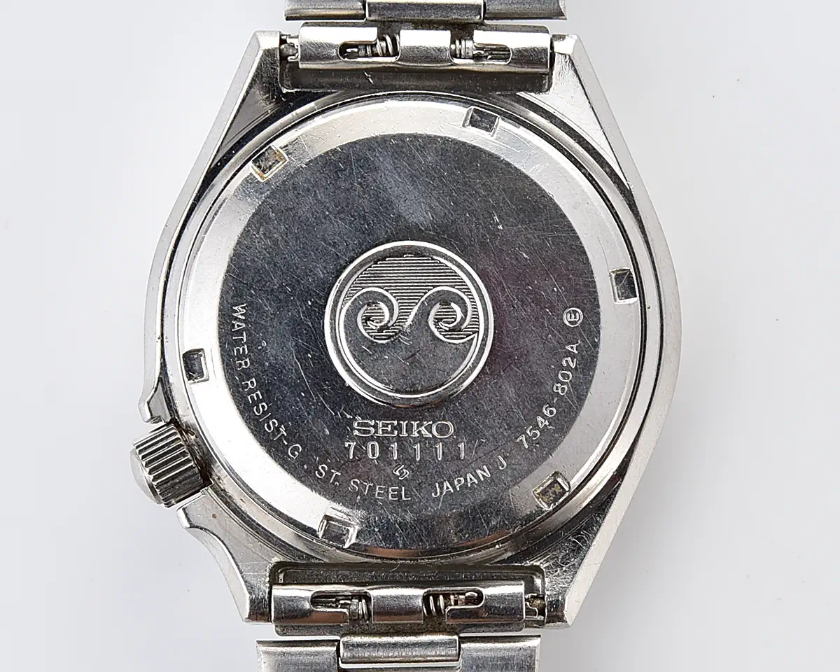 Vintage Seiko SilverWave Quartz – Black Lined JDM Day-Date from October 1977
