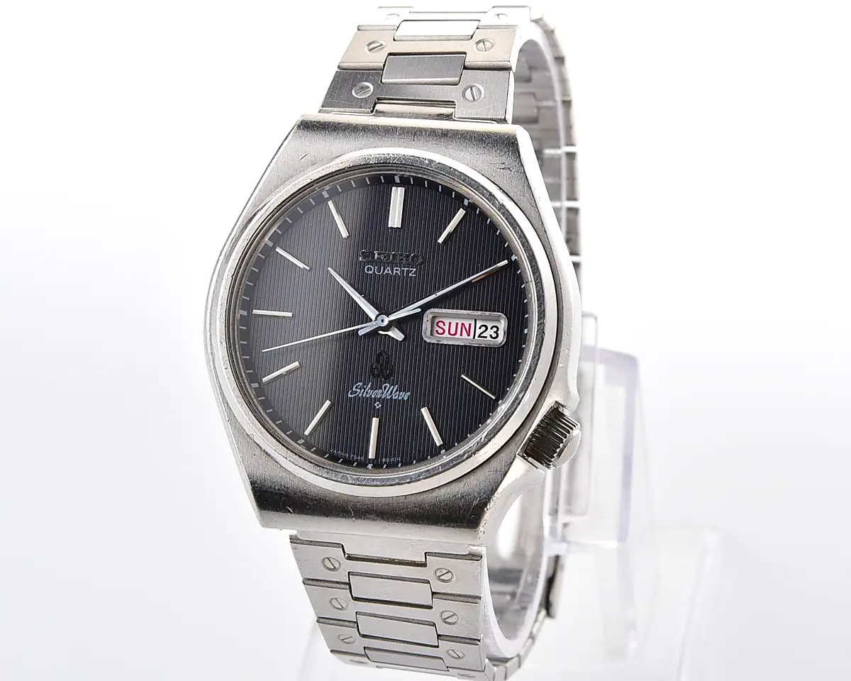Vintage Seiko SilverWave Quartz – Black Lined JDM Day-Date from October 1977