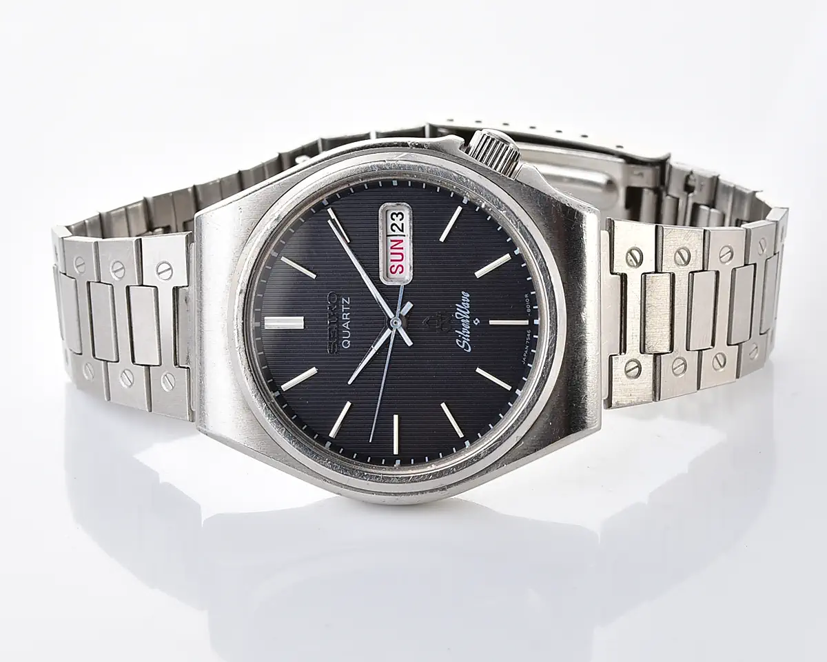 Vintage Seiko SilverWave Quartz – Black Lined JDM Day-Date from October 1977