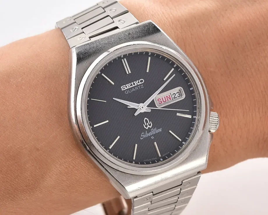 Vintage Seiko SilverWave Quartz 1977 | Soviet Watch Store