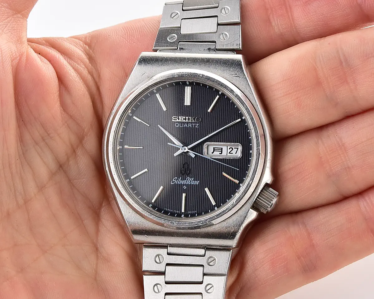 Vintage Seiko SilverWave Quartz – Black Lined JDM Day-Date from October 1977