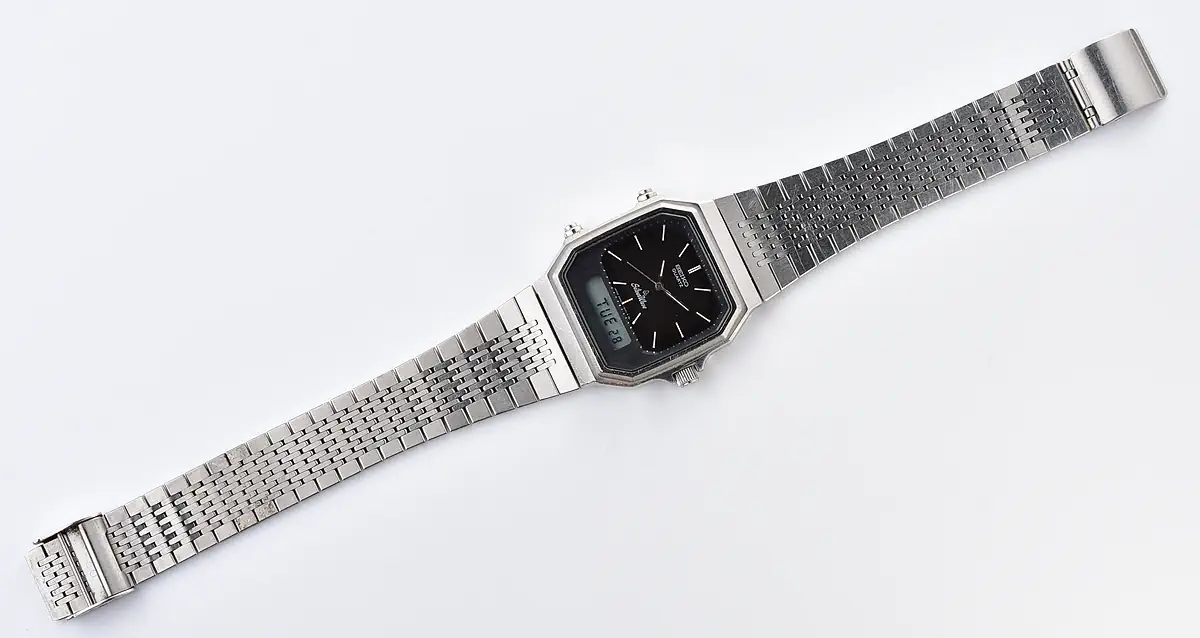 Vintage Seiko SilverWave – Charcoal Dial Ana-Digi Alarm Chronograph from December 1983