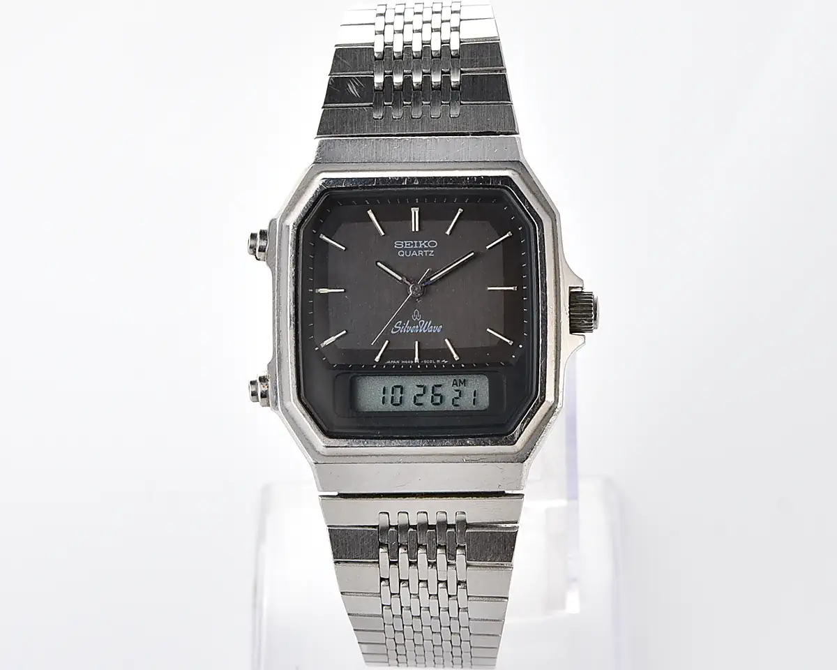 Vintage Seiko SilverWave – Charcoal Dial Ana-Digi Alarm Chronograph from December 1983