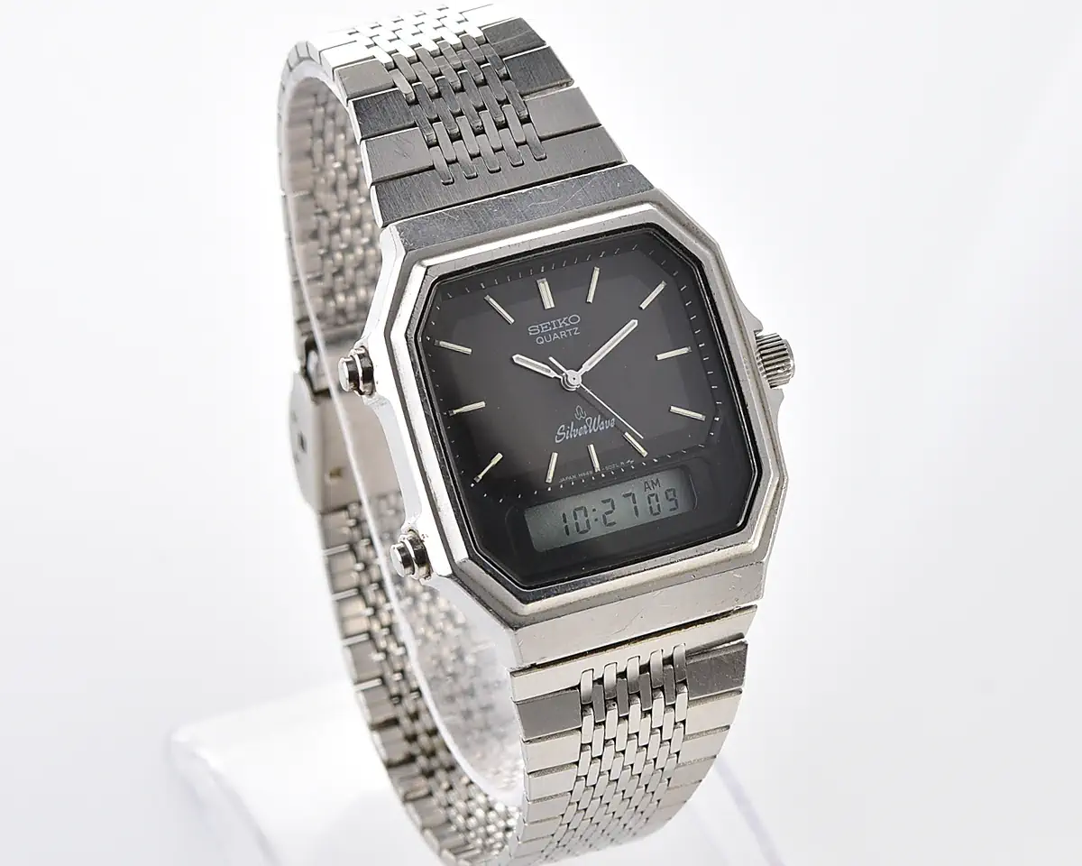 Vintage Seiko SilverWave – Charcoal Dial Ana-Digi Alarm Chronograph from December 1983