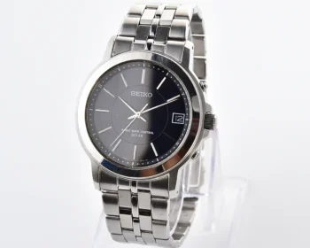Seiko "Radio Wave Control" Solar – black textured dial from April 2012