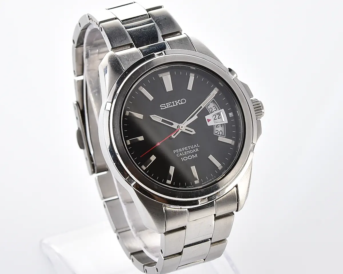 Vintage Seiko Perpetual Calendar 100M – Black Dial Quartz from November 2002