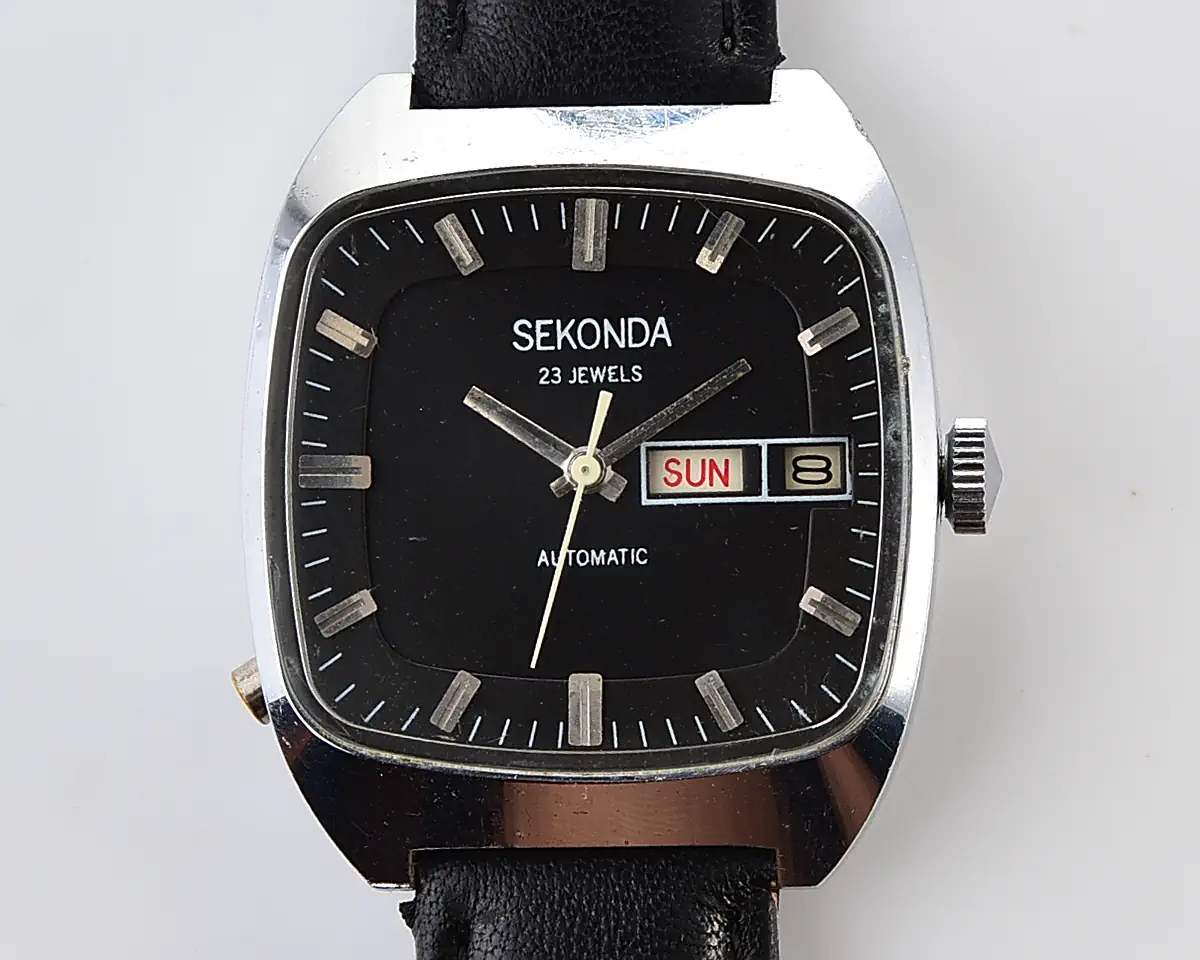 Soviet mechanical Sekonda with automatic self-winding movement