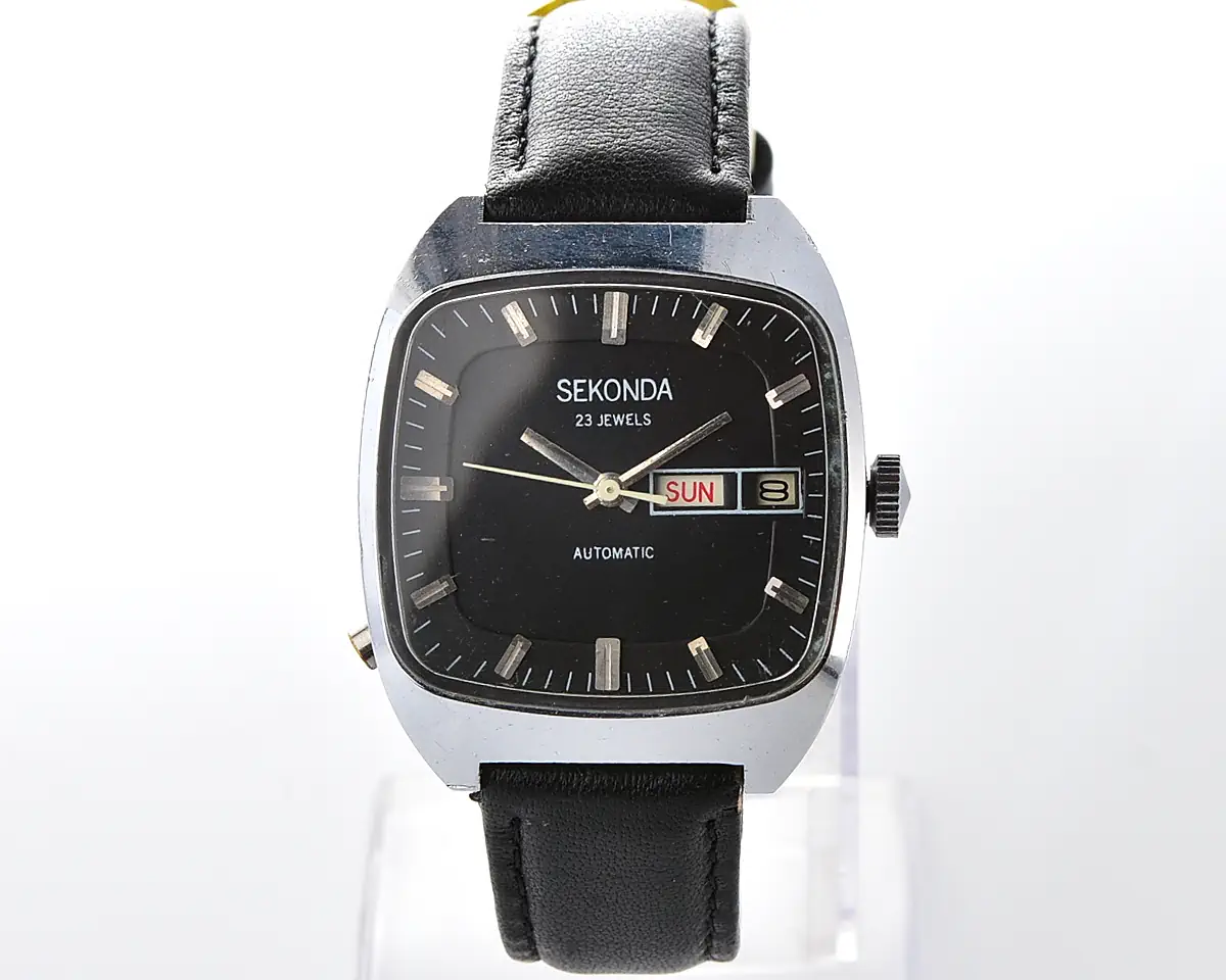Soviet mechanical Sekonda with automatic self-winding movement
