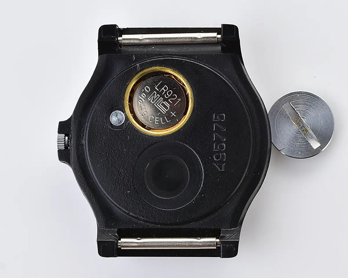 TIME CAPSULE: Soviet Slava with quartz movement – New Old Stock (NOS)!