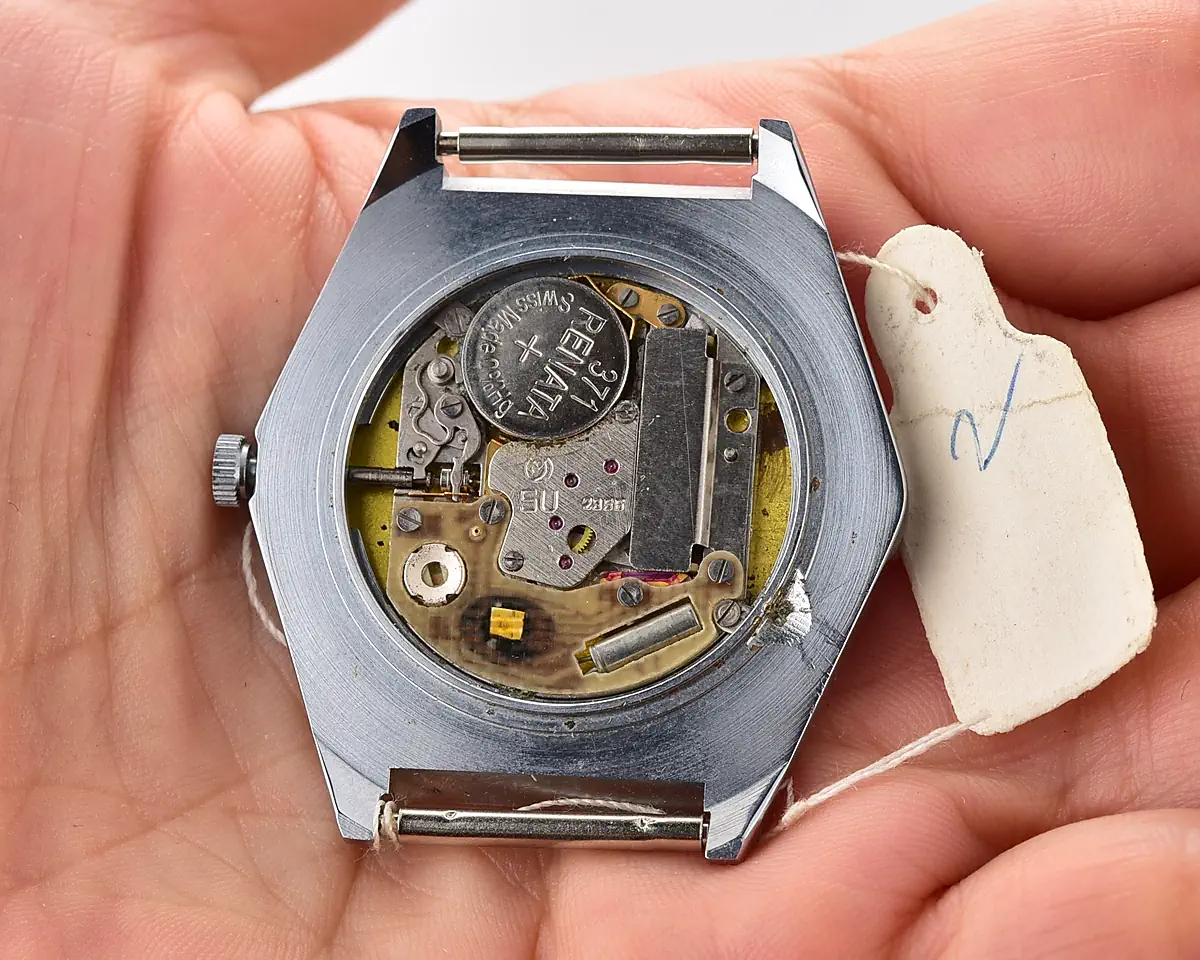 Slava Perestroika quartz watch with red star dial, from April 1992 - Image 14