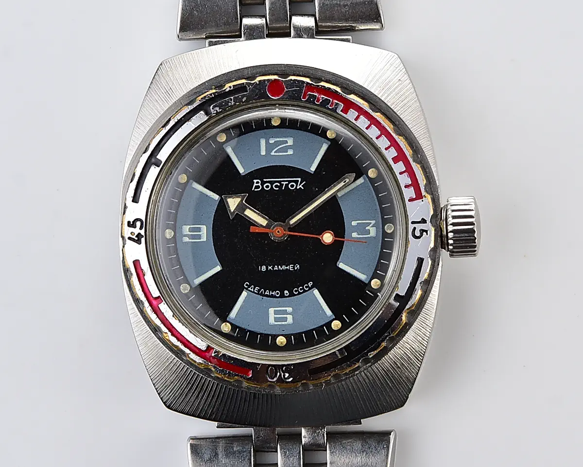 Soviet Vostok Amphibia watch, stainless steel tonneau case - Image 8