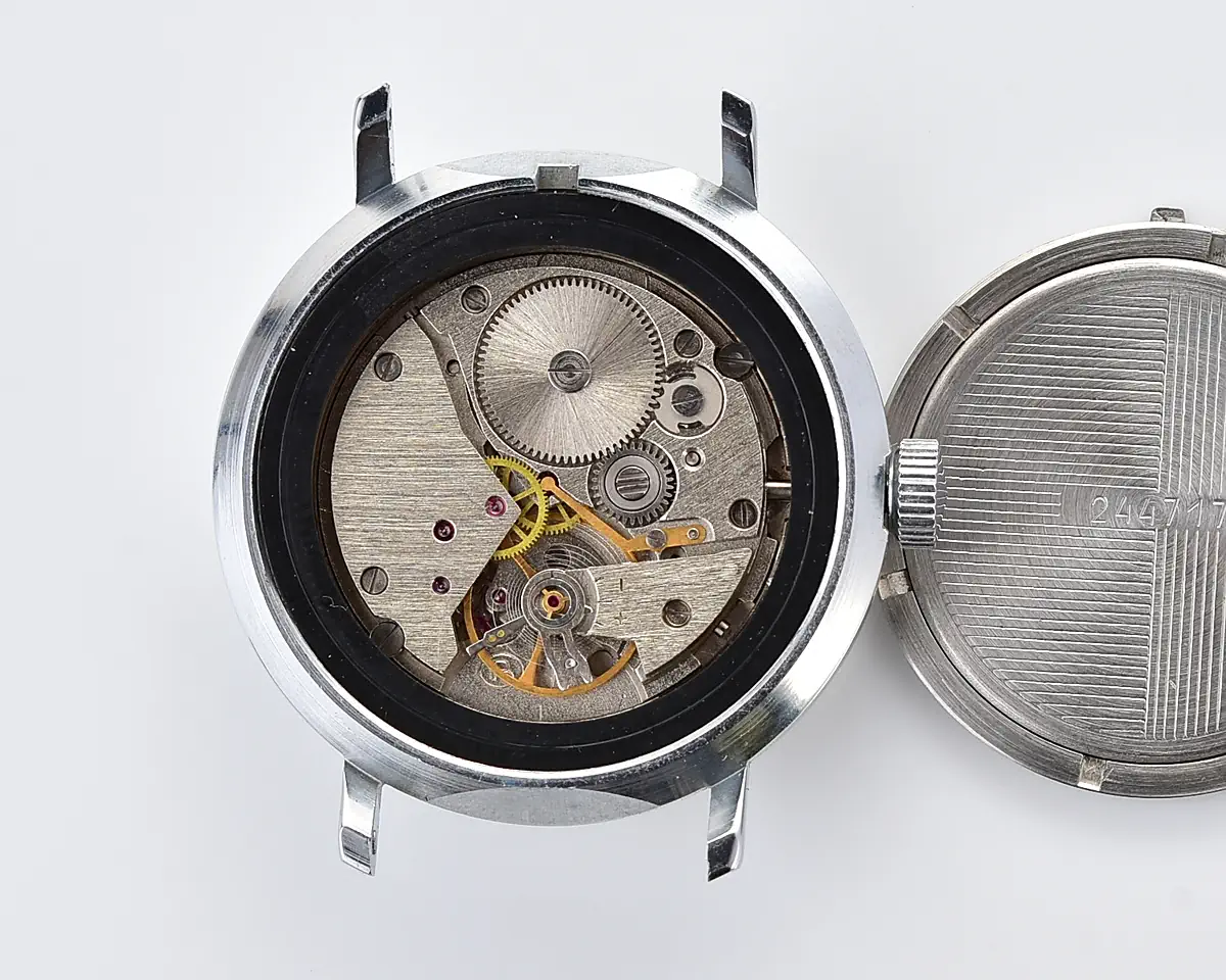 TIME CAPSULE: Vostok mechanical watch – New Old Stock (NOS)!