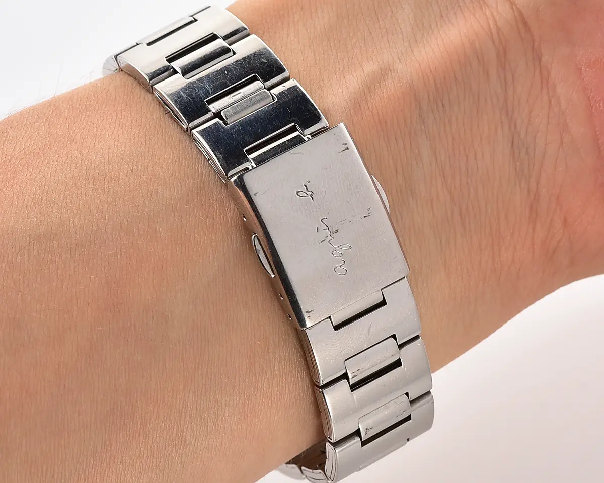 Vintage Seiko Agnès b. Bullhead Chronograph – Black Dial 1/10 Sec Quartz from November 1997 - Image 10