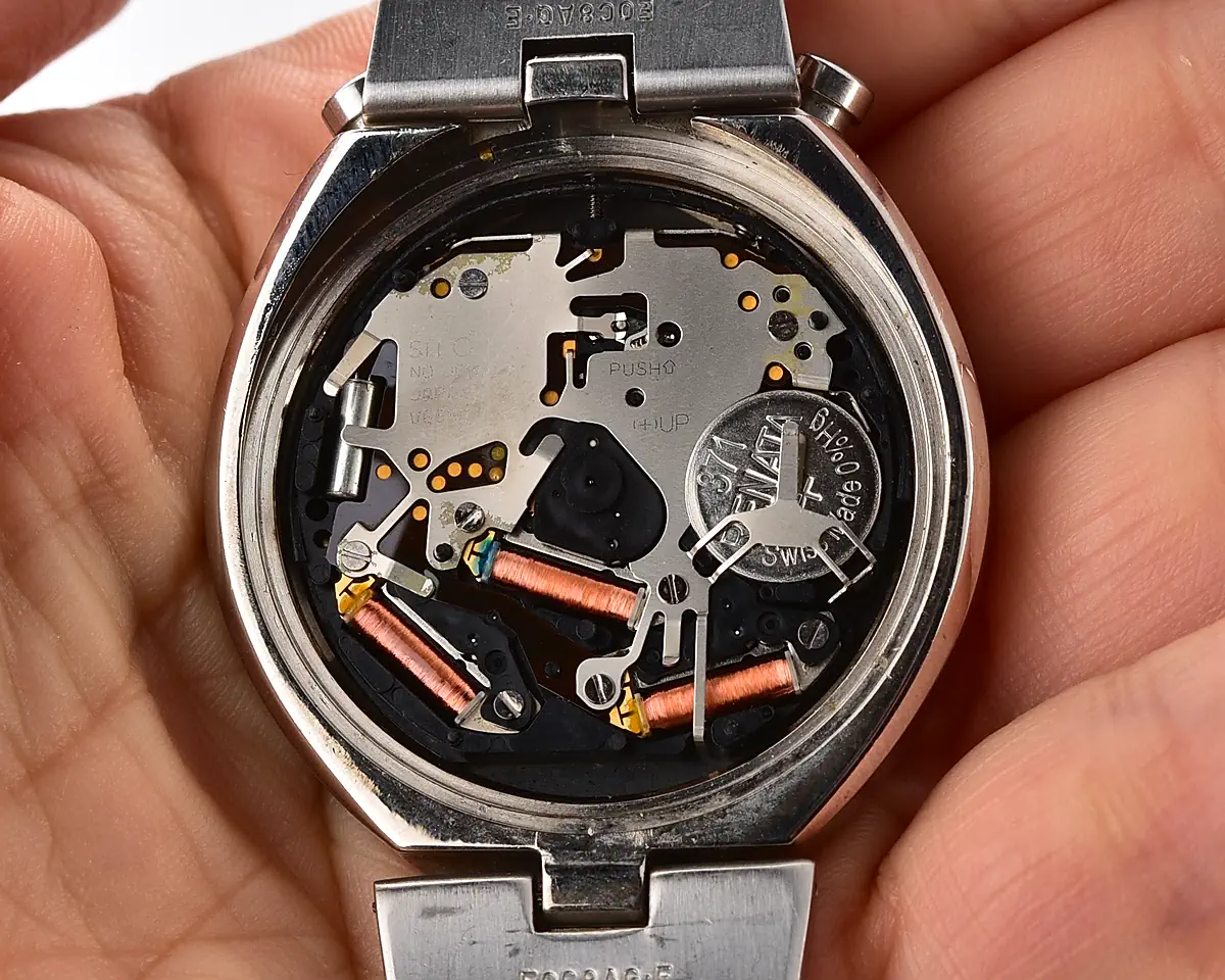 Vintage Seiko Agnès b. Bullhead Chronograph – Black Dial 1/10 Sec Quartz from November 1997 - Image 15