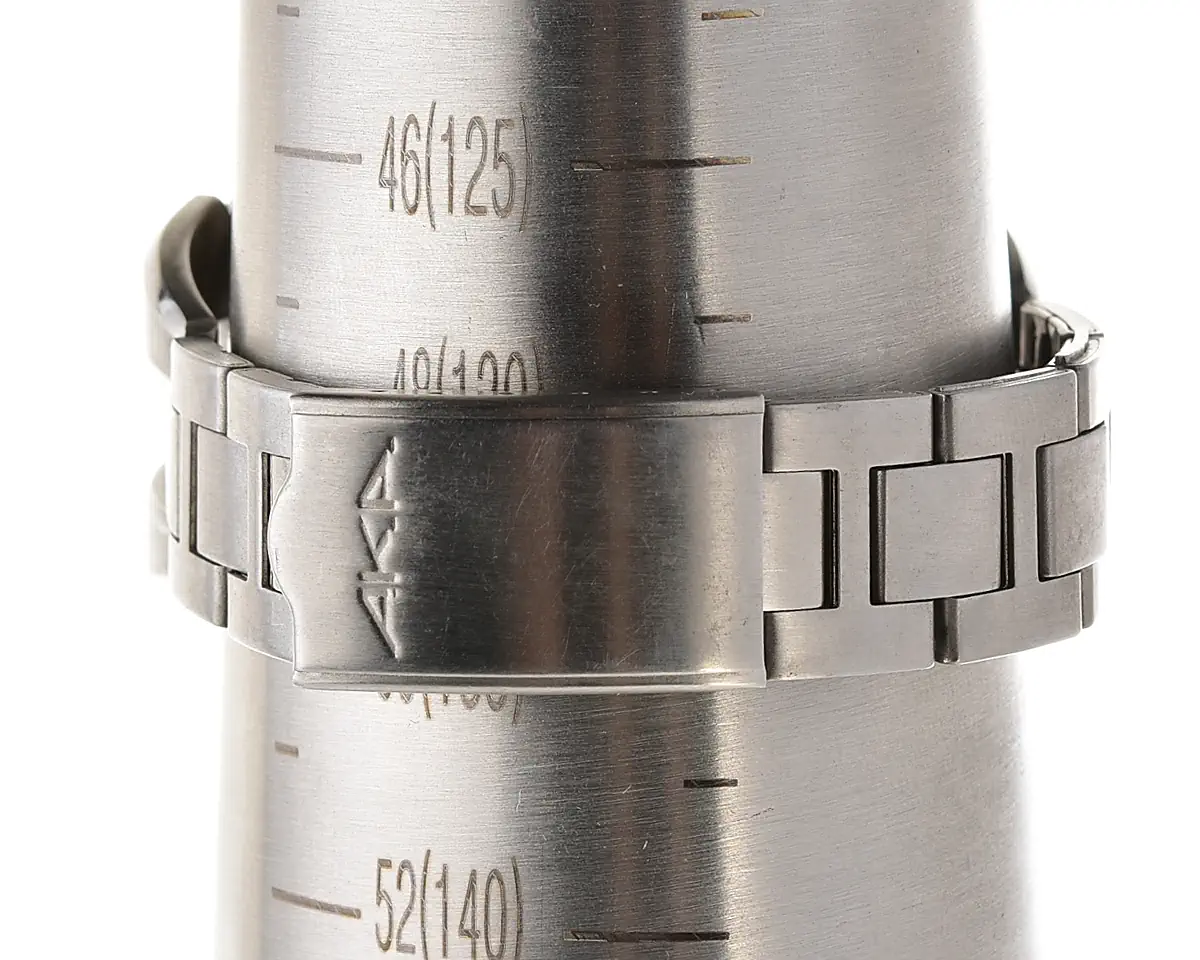 Vintage Alba AKA Chronograph – Black Dial 1/10 Sec Quartz from August 1996 - Image 12