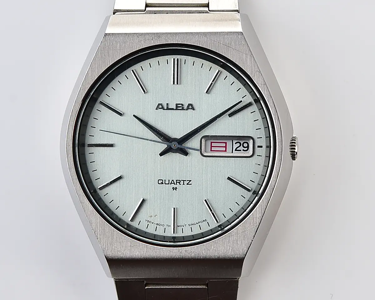 Vintage Alba Quartz Day-Date – Pale Blue Dial, English/Kanji from September 1979 - Image 11
