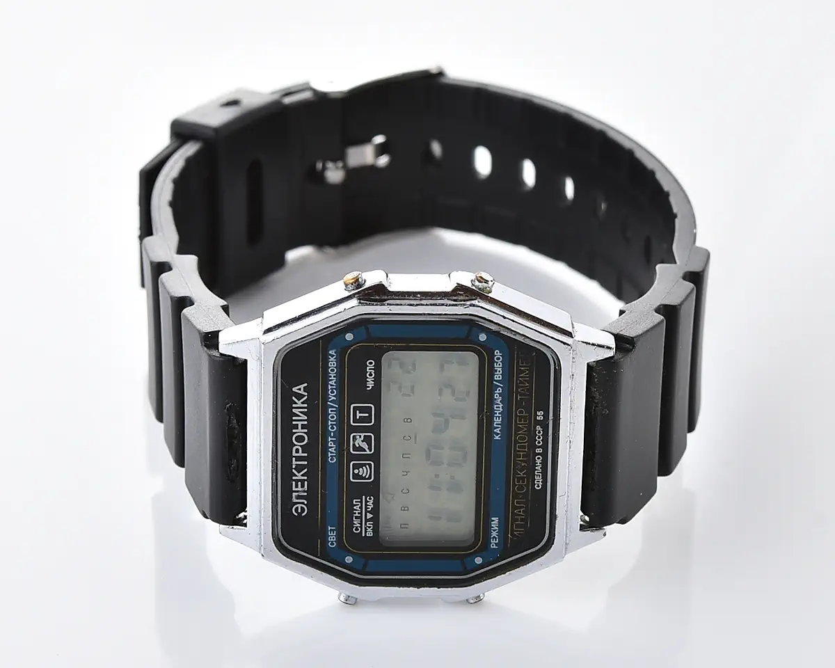 Digital vintage USSR wristwatch Electronika 55 - alarm chronograph - Image 5