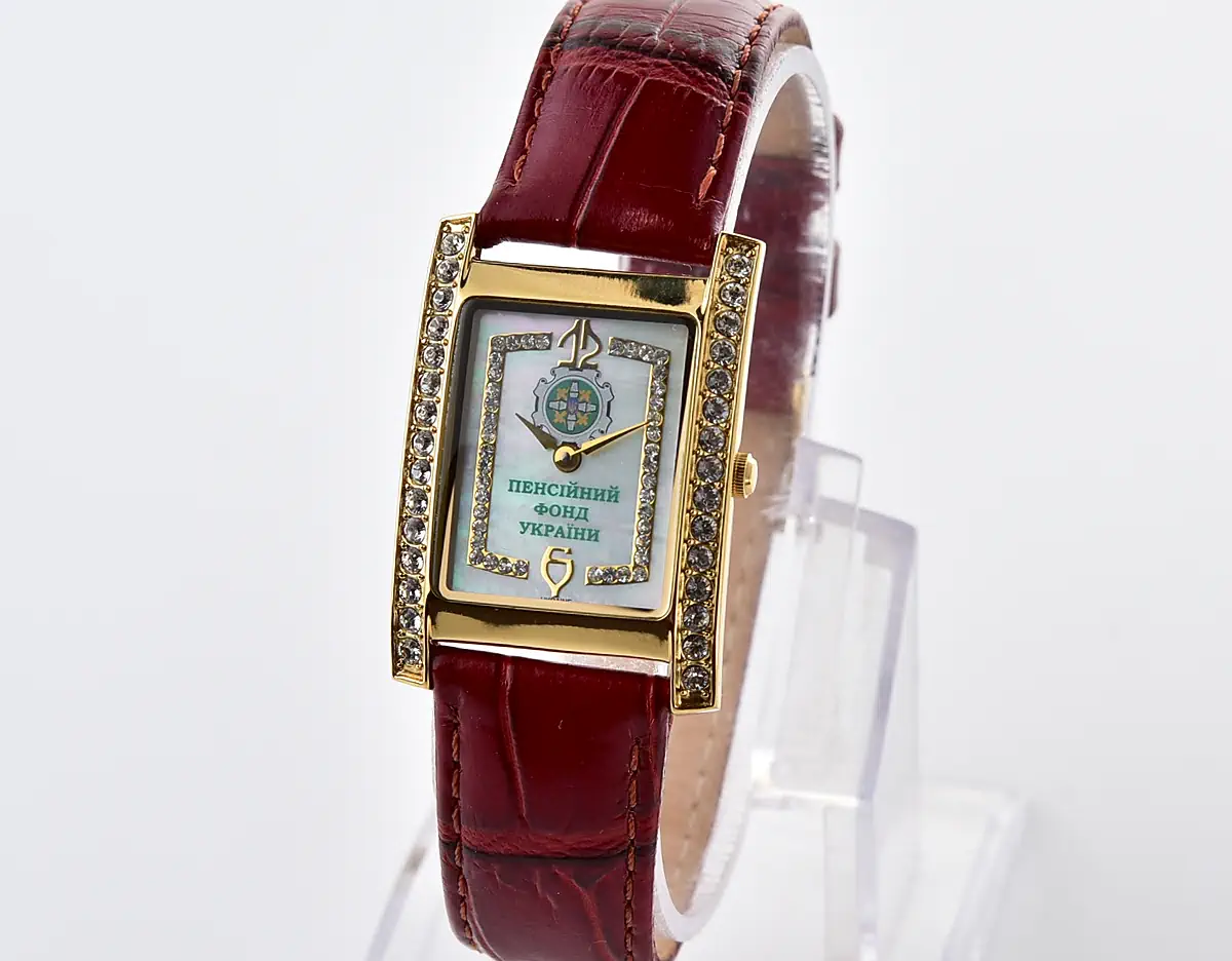 Ukrainian made 🇺🇦Kleynod watch for ladies – from the Pension Fund of Ukraine, complete with box & passport - Image 3