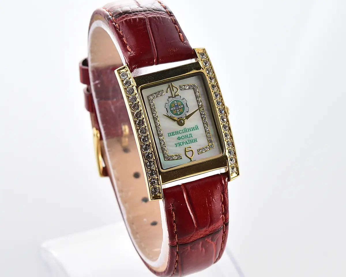 Ukrainian made 🇺🇦Kleynod watch for ladies – from the Pension Fund of Ukraine, complete with box & passport - Image 5