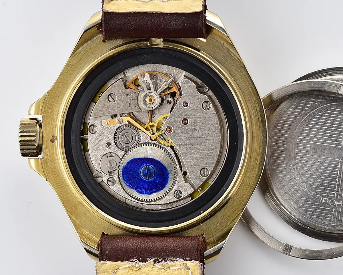 Excellent Soviet Vostok Komandirskie mechanical watch with date – gold-tone Submarine Captain - Image 11