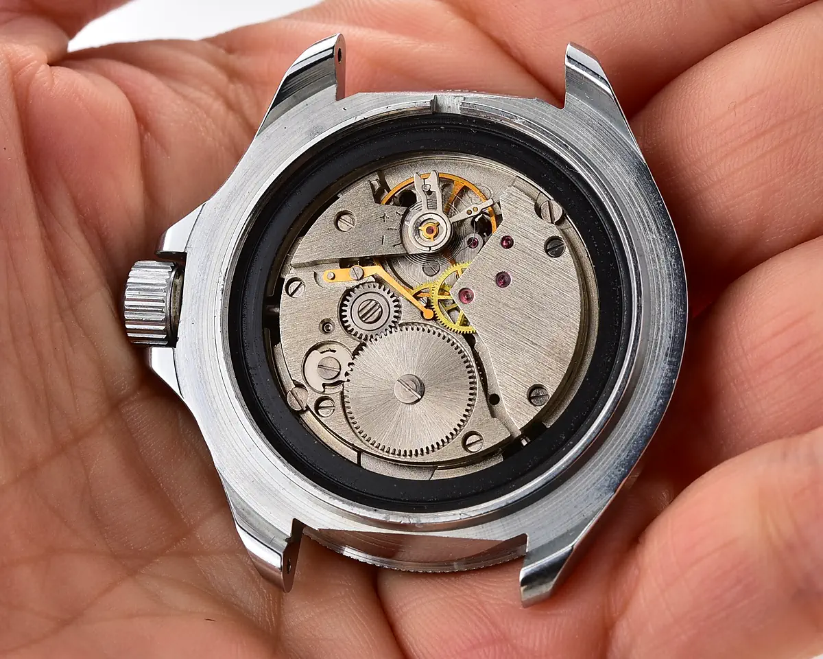 TIME CAPSULE: Vostok Komandirskie Submarine mechanical watch – New Old Stock (NOS)!