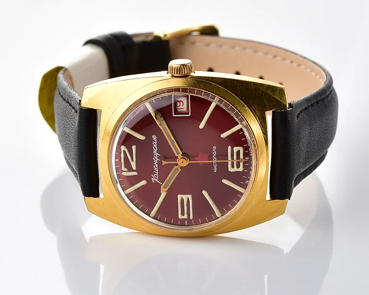 Soviet gold-plated Vostok Komandirskie mechanical watch with burgundy dial – Zakaz MO CCCP - Image 5