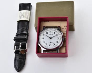 TIME CAPSULE: Soviet mechanical Pobeda watch in box – New Old Stock (NOS)!