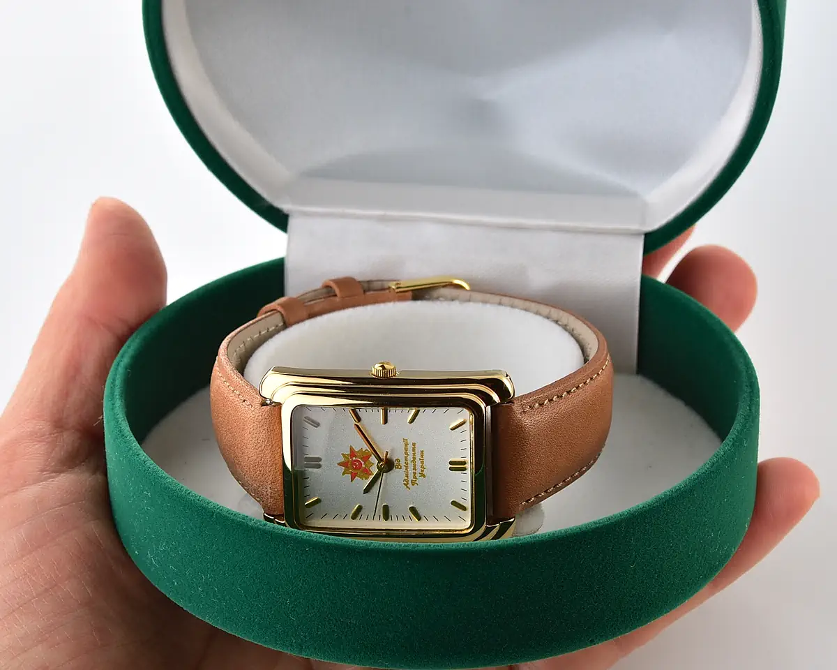 Poljot gold-plated quartz watch – a gift from the president of 🇺🇦 Ukraine, from May 2004 - Image 3