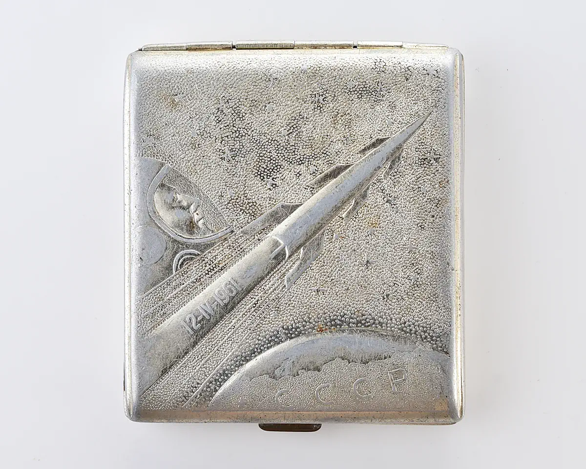Vintage Space Rocket Vostok-1 metal cigarette box – Gagarin portrait dated 12-IV-1961, Soviet cosmos exploration era relic