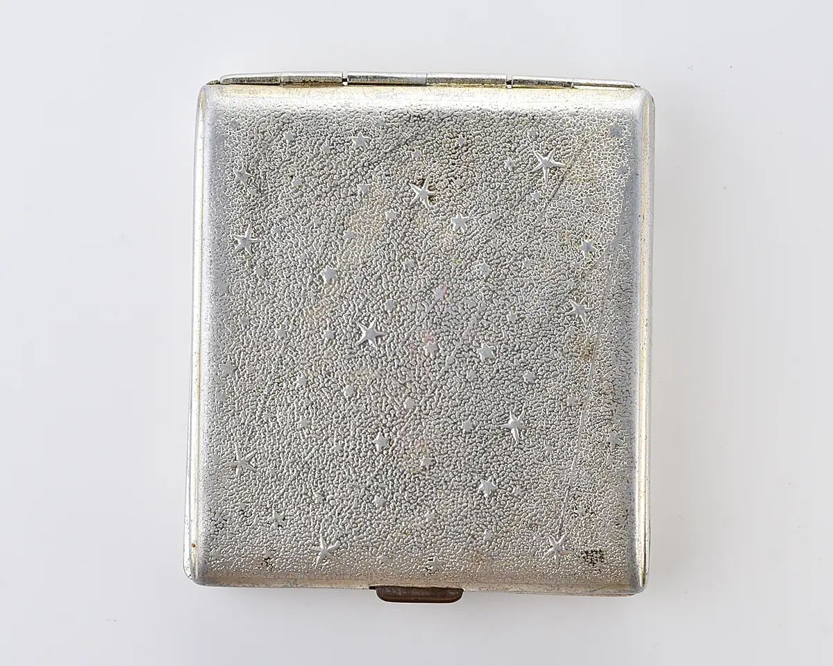 Vintage Space Rocket Vostok-1 metal cigarette box – Gagarin portrait dated 12-IV-1961, Soviet cosmos exploration era relic - Image 2