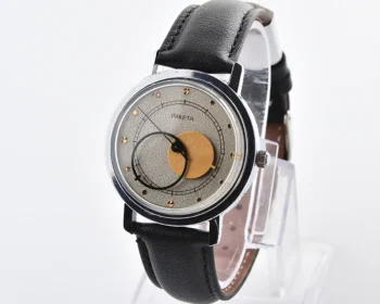 Vintage Raketa Copernicus "Moon Dust" mechanical wristwatch from the 1990s