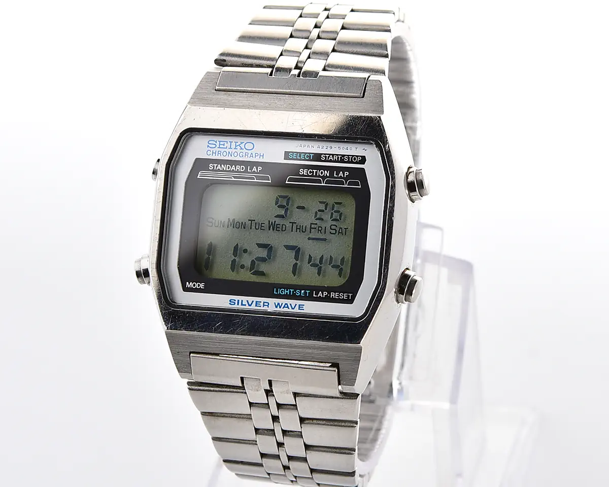 Vintage Seiko Silver Wave – LCD Digital Chronograph from April 1979
