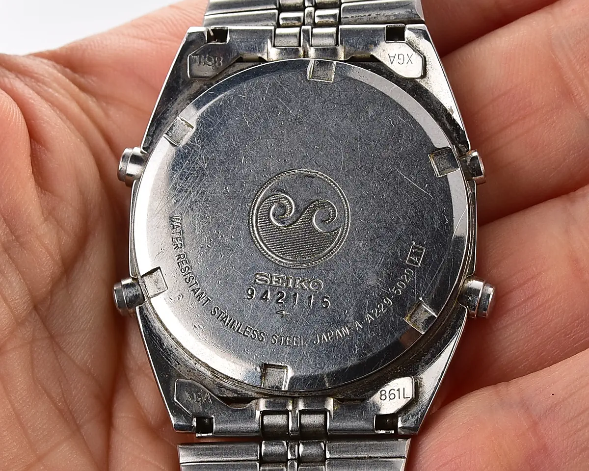 Vintage Seiko Silver Wave – LCD Digital Chronograph from April 1979 - Image 13