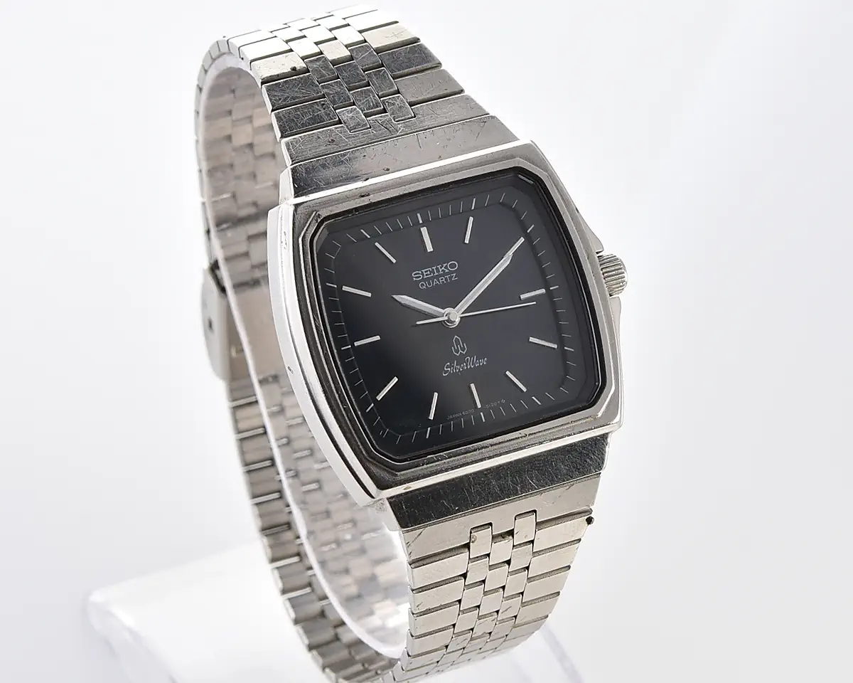 Vintage Seiko SilverWave Quartz – Navy Blue Dial from April 1980 - Image 3