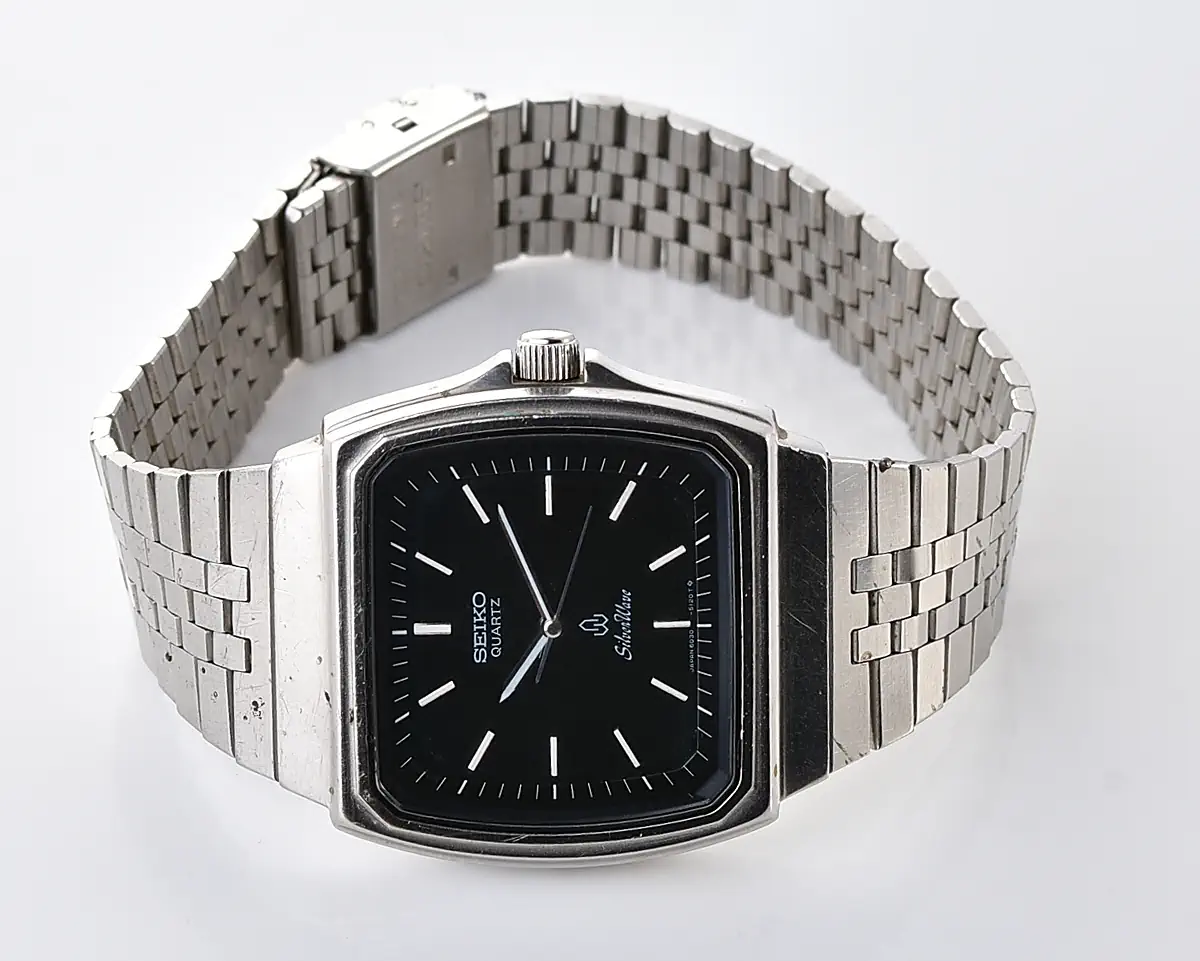 Vintage Seiko SilverWave Quartz – Navy Blue Dial from April 1980 - Image 5