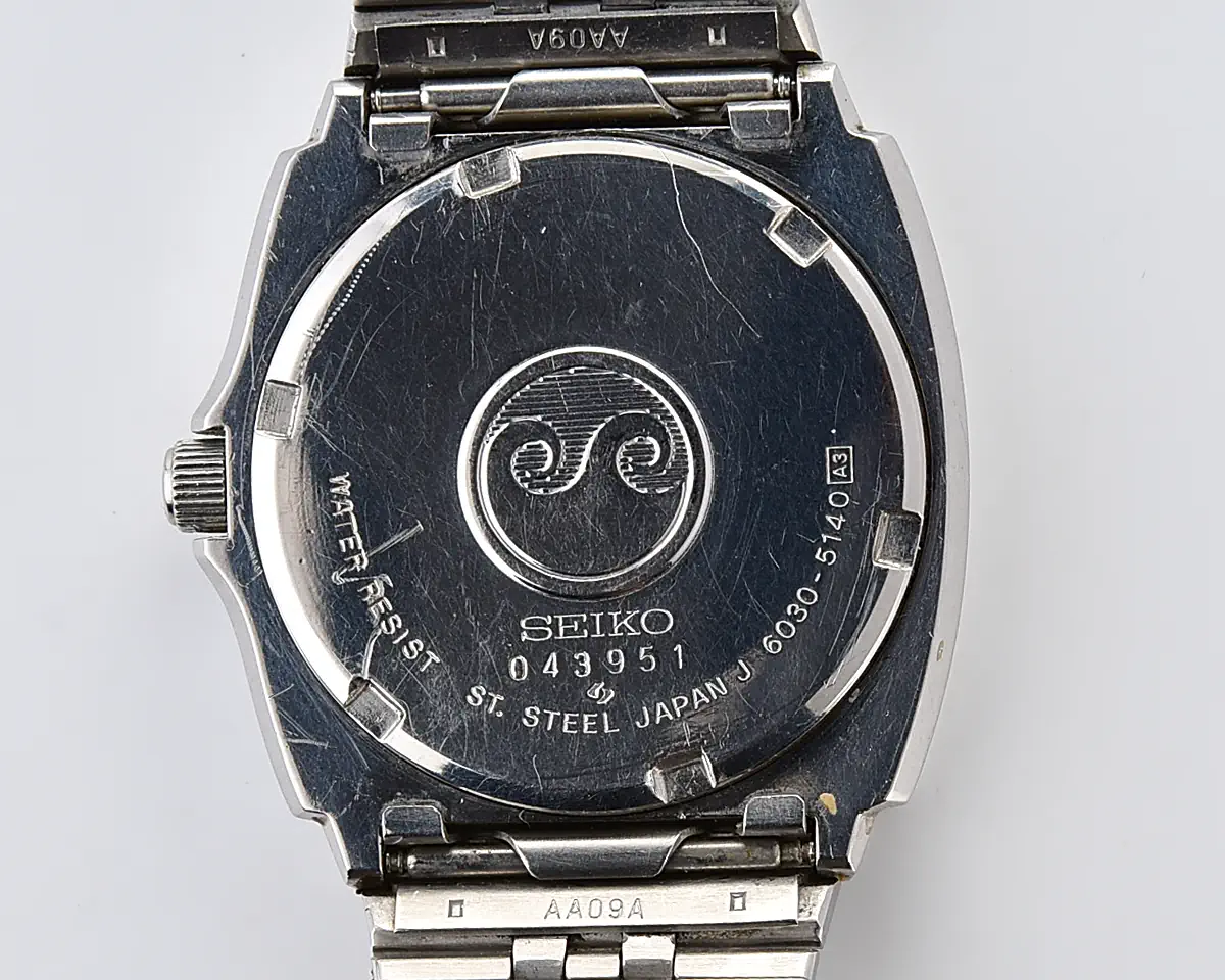 Vintage Seiko SilverWave Quartz – Navy Blue Dial from April 1980 - Image 13