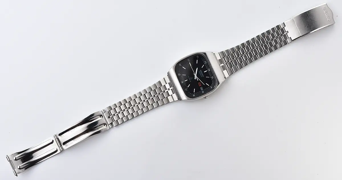Vintage Seiko Type II 8223 24-Hour Dial | Soviet Watch Store