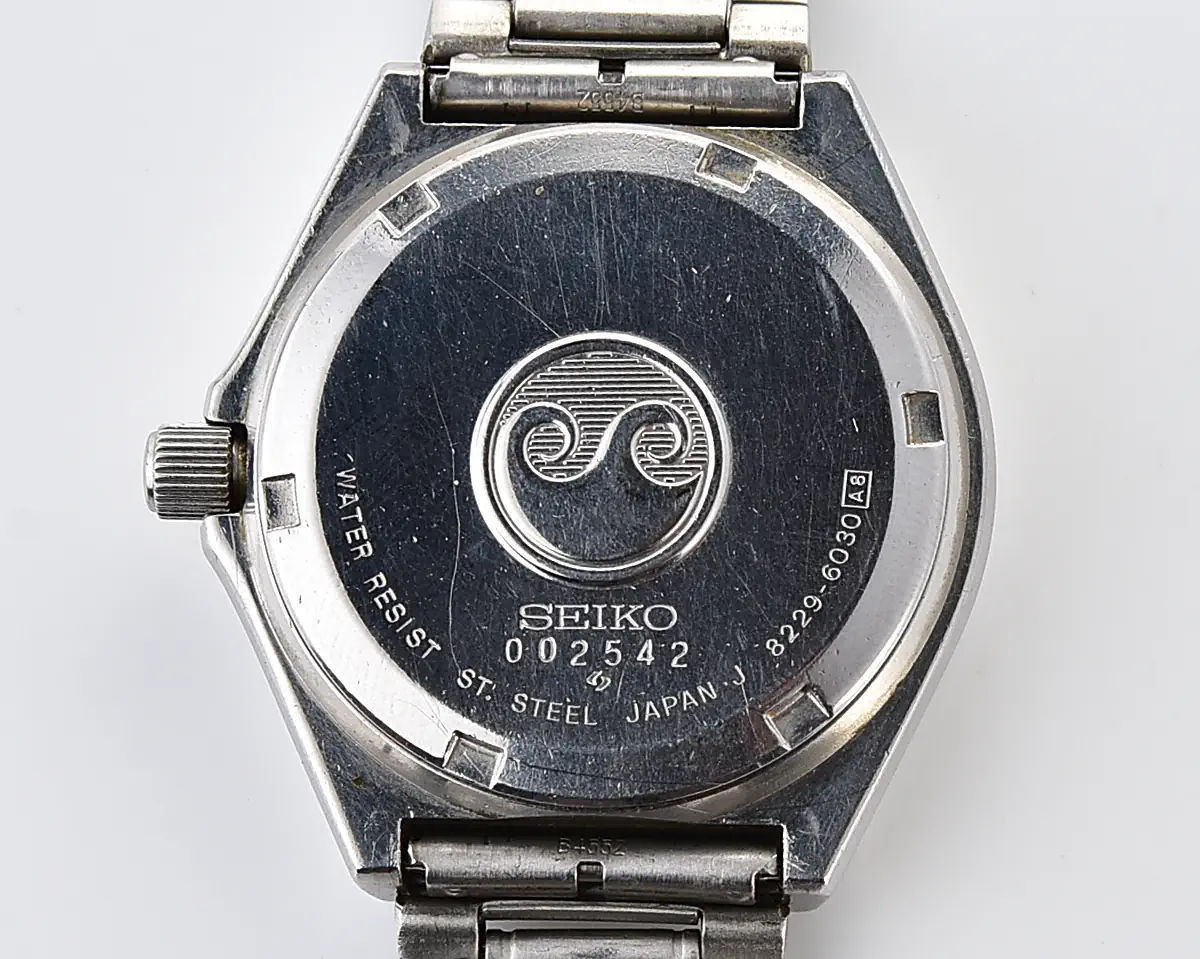 Vintage Seiko SilverWave Quartz – Black Dial 24-Hour Day-Date from October 1980 - Image 13