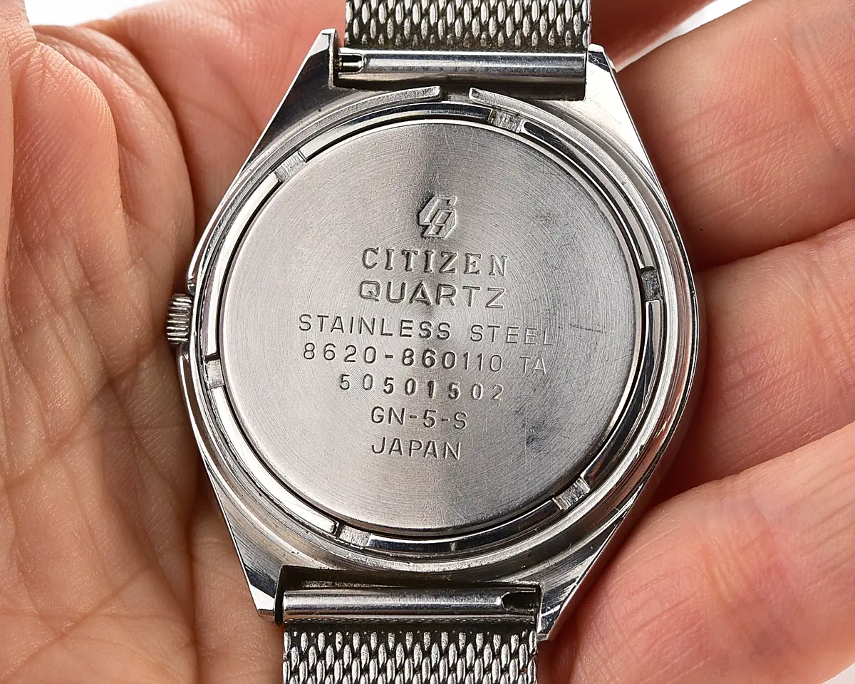 Vintage Citizen Crystron Quartz – Green Sunburst Day-Date from May 1975 - Image 13