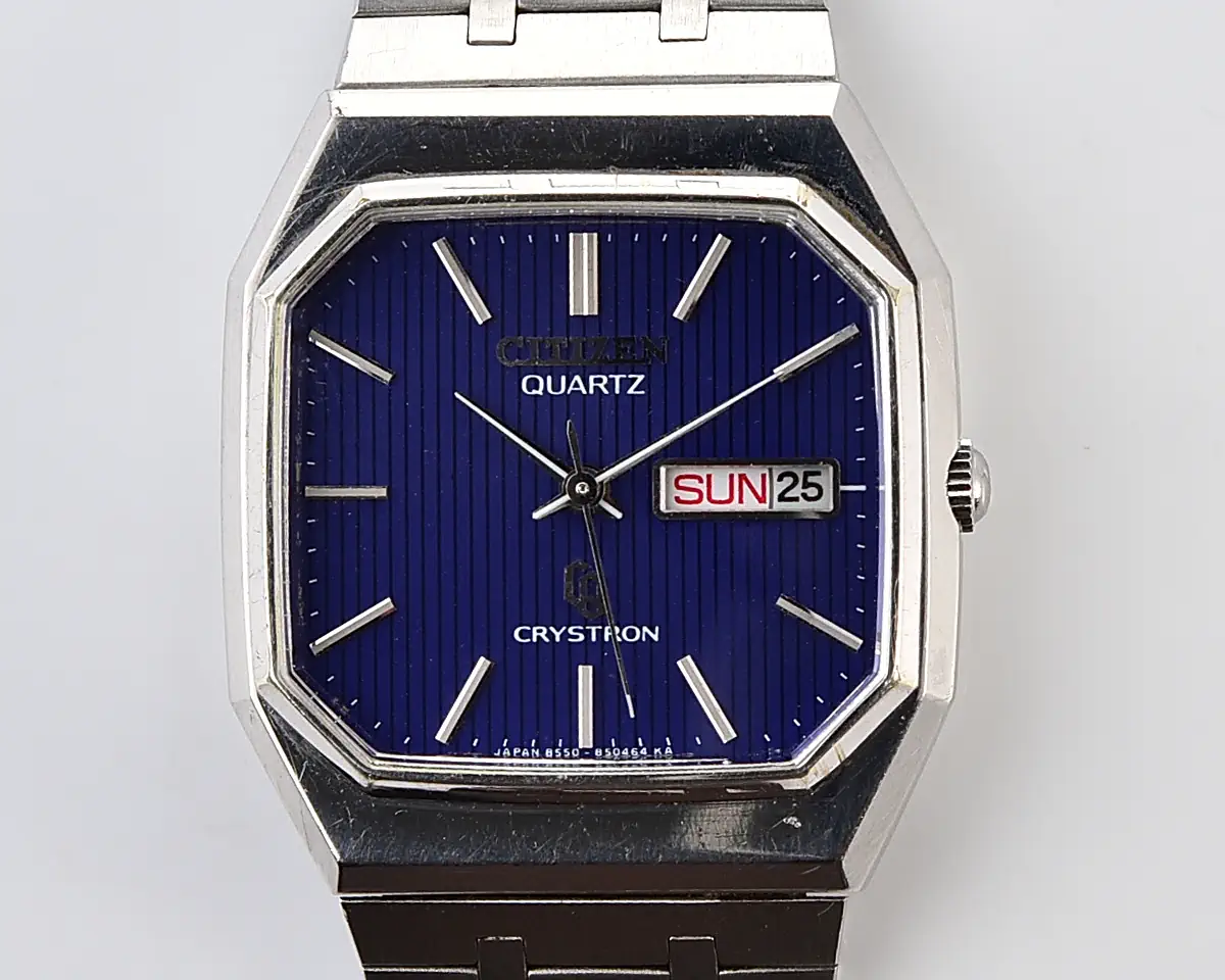 Vintage Citizen Crystron Quartz – Blue Pinstripe Octagonal Day-Date from May 1977 - Image 9